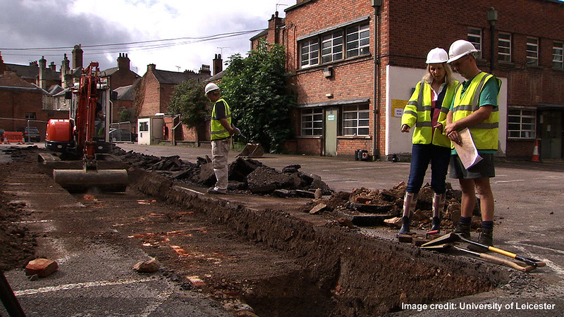 Philippa Langley stands over the trench where King Richard III’s remains were discovered