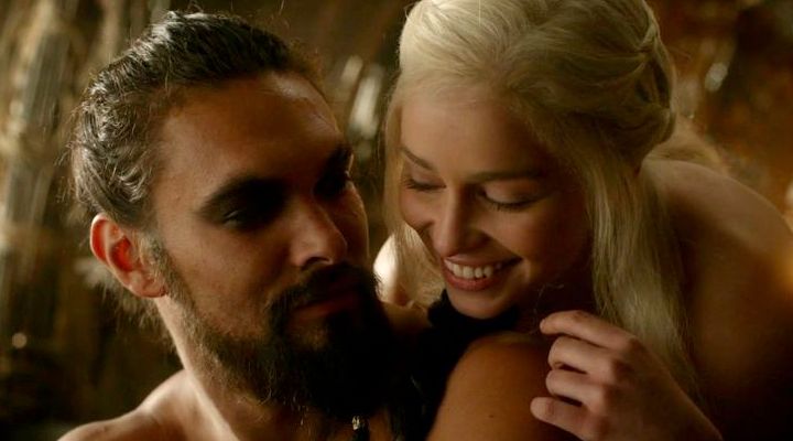 A loving moment between Khal Drogo and Daenerys Targaryen