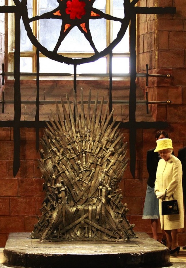 Queen-Elizabeth-Iron-Throne