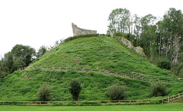 Clare_Castle_Motte