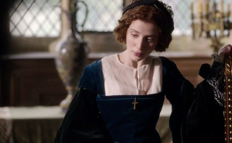 Wolf-Hall-Episode-3-Anna-Regina-01.png