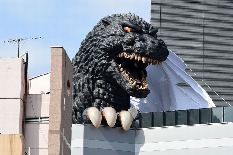 Godzilla-Shinjuku-Hotel