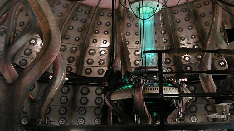 Doctor-Who-History-TARDIS-Console-016