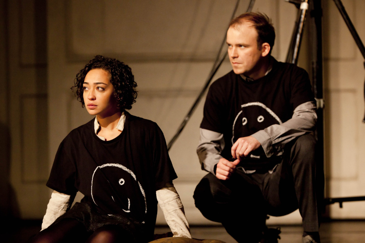Ruth Negga as Ophelia and Rory Kinnear as Hamlet in NTL's 2010 production