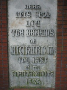 Plaque on Bow Bridge in Leicester, after the local traditioan that Richard III's remains were thrown in the river Soar.